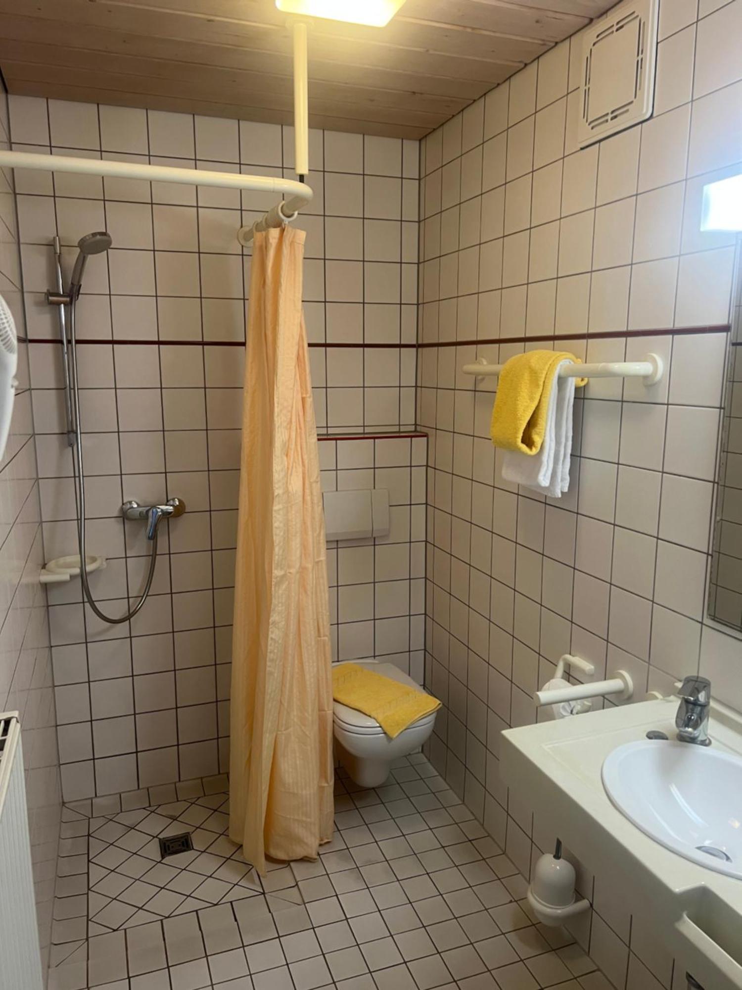 Hotel Cronberger Hof ラーデンブルク エクステリア 写真